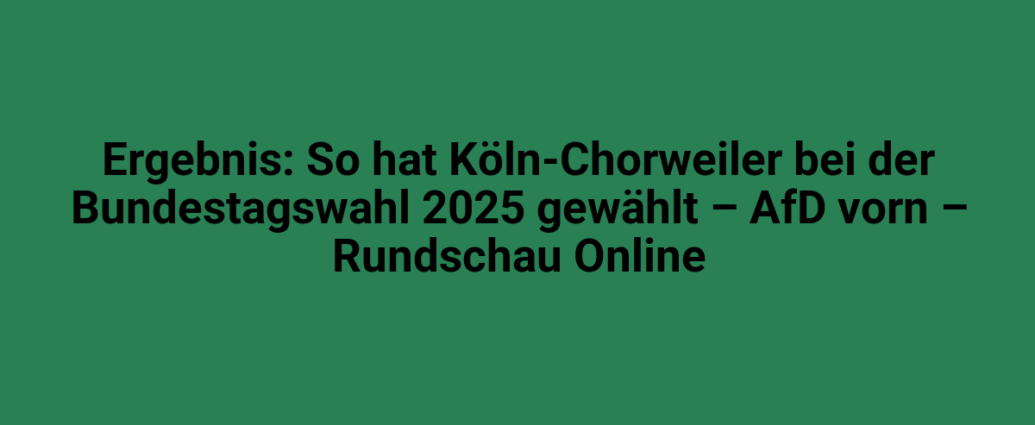 Portraitansicht eines dorfhaften Ortes mit historischen Gebäuden im Grünen.