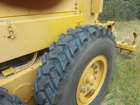 Used 1985 Mitsubishi MG300 Motor Grader | Articulated Frame - For Sale