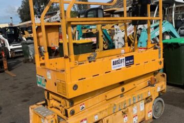 Used 2016 Hyundai Robex 145CR-9 Excavator — Crawler For Sale