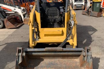Used 2021 John Deere 1025R Tractor — Compact Utility For Sale