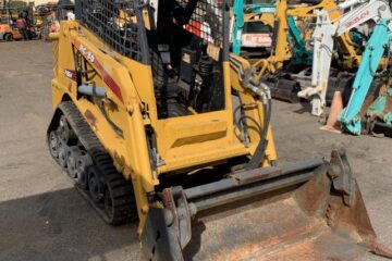 Used 2021 John Deere 1025R Tractor — Compact Utility For Sale