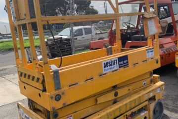 Used 2016 Hyundai Robex 145CR-9 Excavator — Crawler For Sale