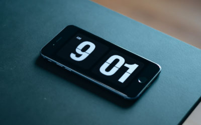 FlipClock-skärmsläckare – Retroinspirerad klocka med fallande siffror