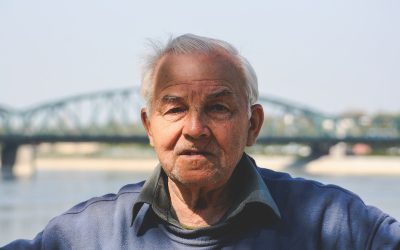 Arga Gubben: Nu storsatsar Netflix på oseriöst trams – hur länge står vi tittare ut?