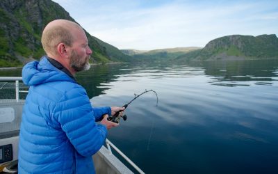 TV-tipset: Jakten på jätteflundran, en fisketur som inte går som planerat
