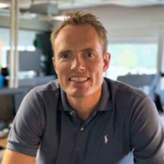 Lars Bebe Johannessen, Naviair​