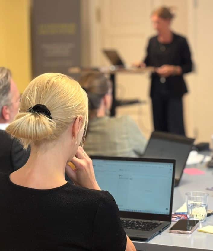 Mannaz og IDA præsenterer årets lederkonference AI og ledelse – Mennesket først