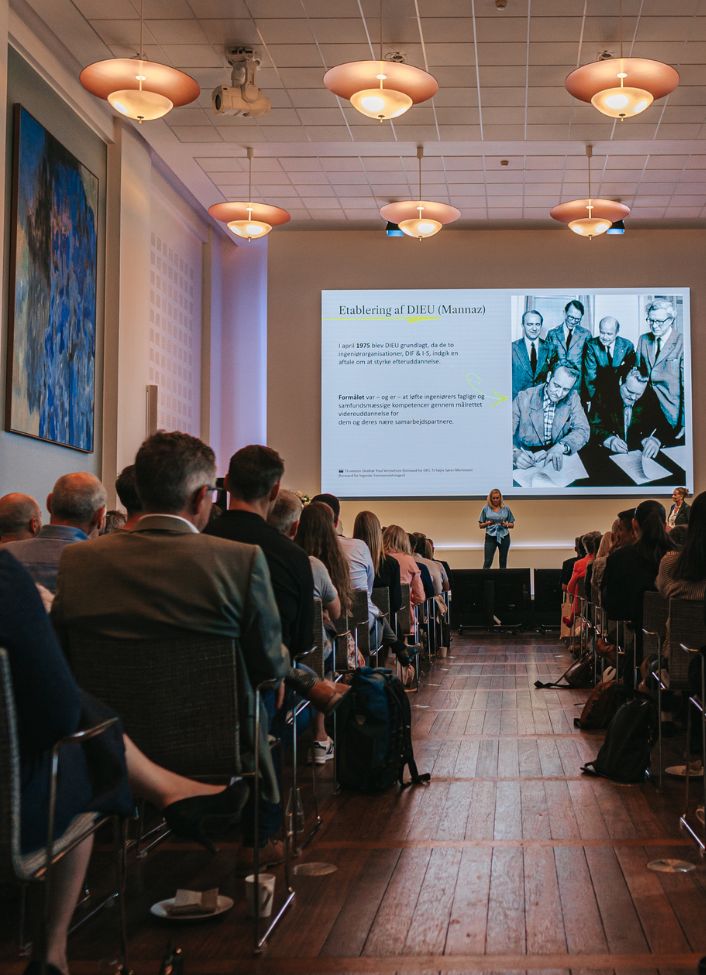 Årets lederkonference | AI og ledelse – Mennesket først