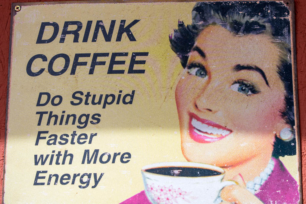 CARTELLO PUBBLICITARIO NEI PARCHI DELL'OVEST DEGLI STATI UNITI