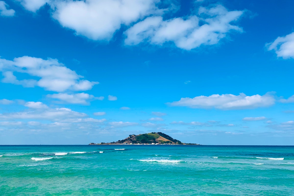 panorama sull'isola di jeju sognata da 067 Sae-byeok in Squid Game