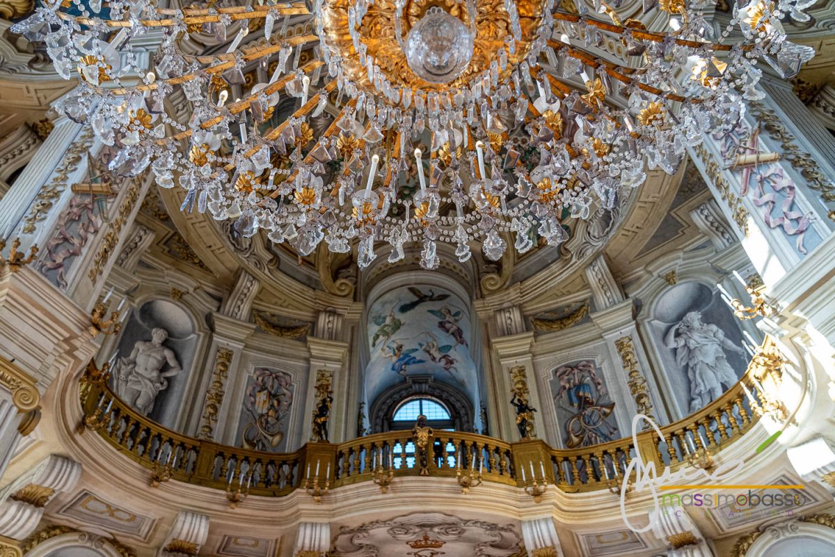 Salone Centrale Della Palazzina Di Caccia Di Stupinigi, Con Il Grande Lampadario