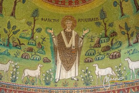 Sant'Apollinare - particolare del mosaico