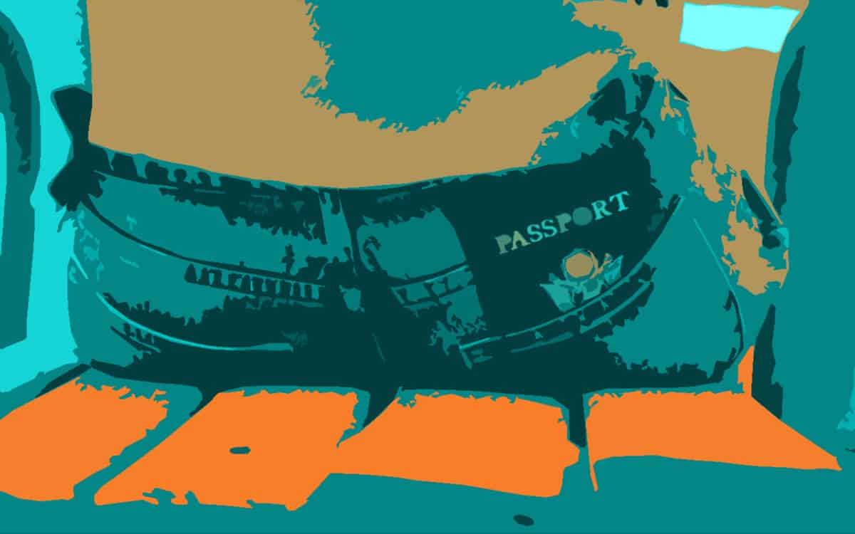 Ragazza Con Passaporto Per Articoli In Cui Si Parla Di Visto Per La Cambogia Vietnam Laos Stati Uniti India