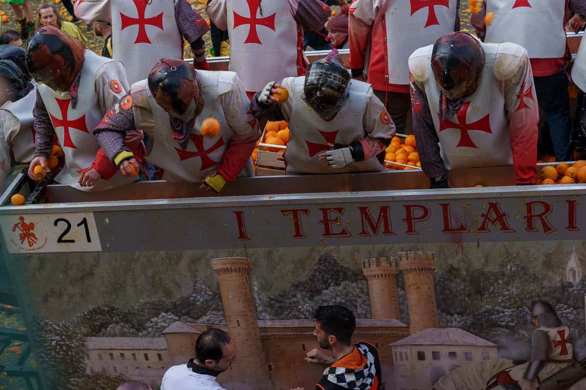 Carnevale Storico Ivrea 2023 - la battaglia delle arance -1