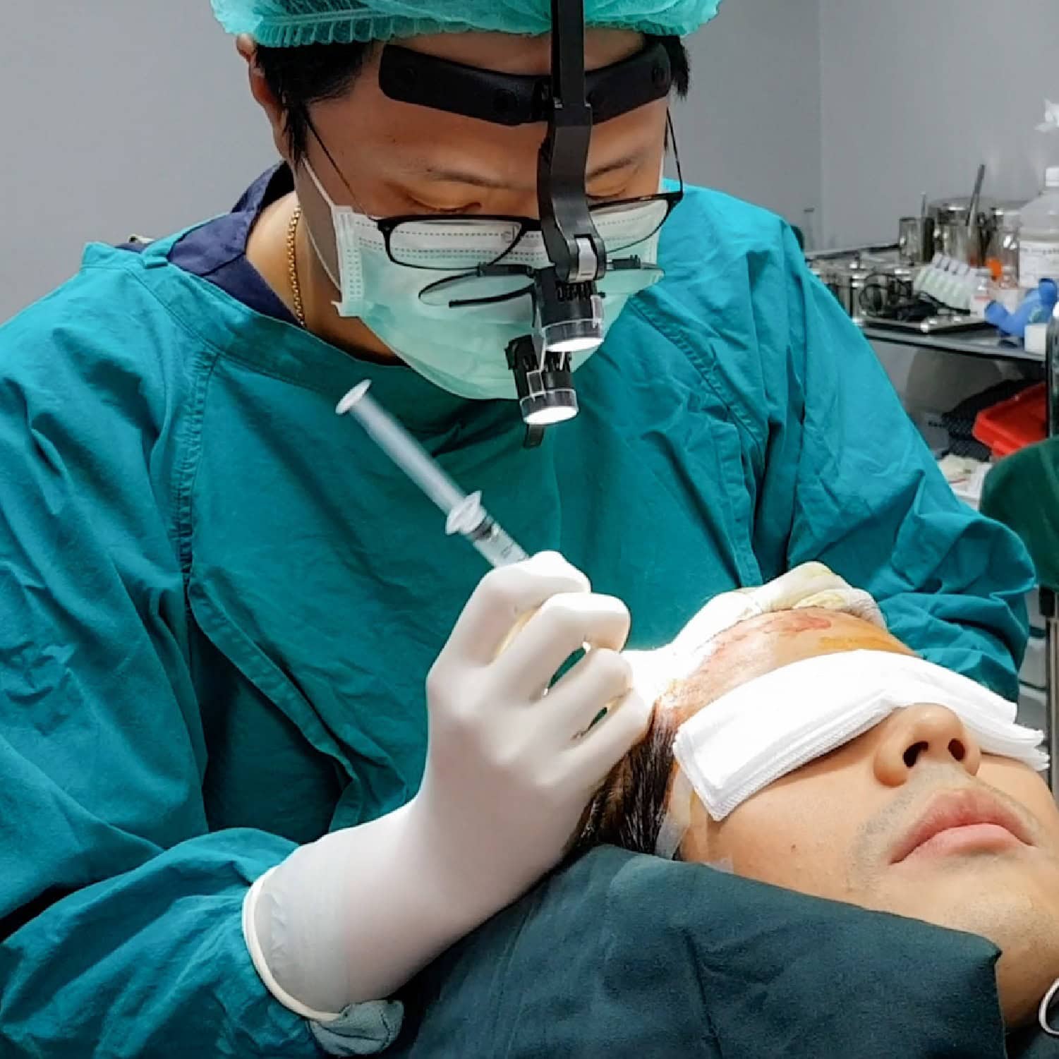 รีวิวปลูกผม คุณจอม ศรุต สุวรรณภักดี (นักแสดงช่อง7) (3)