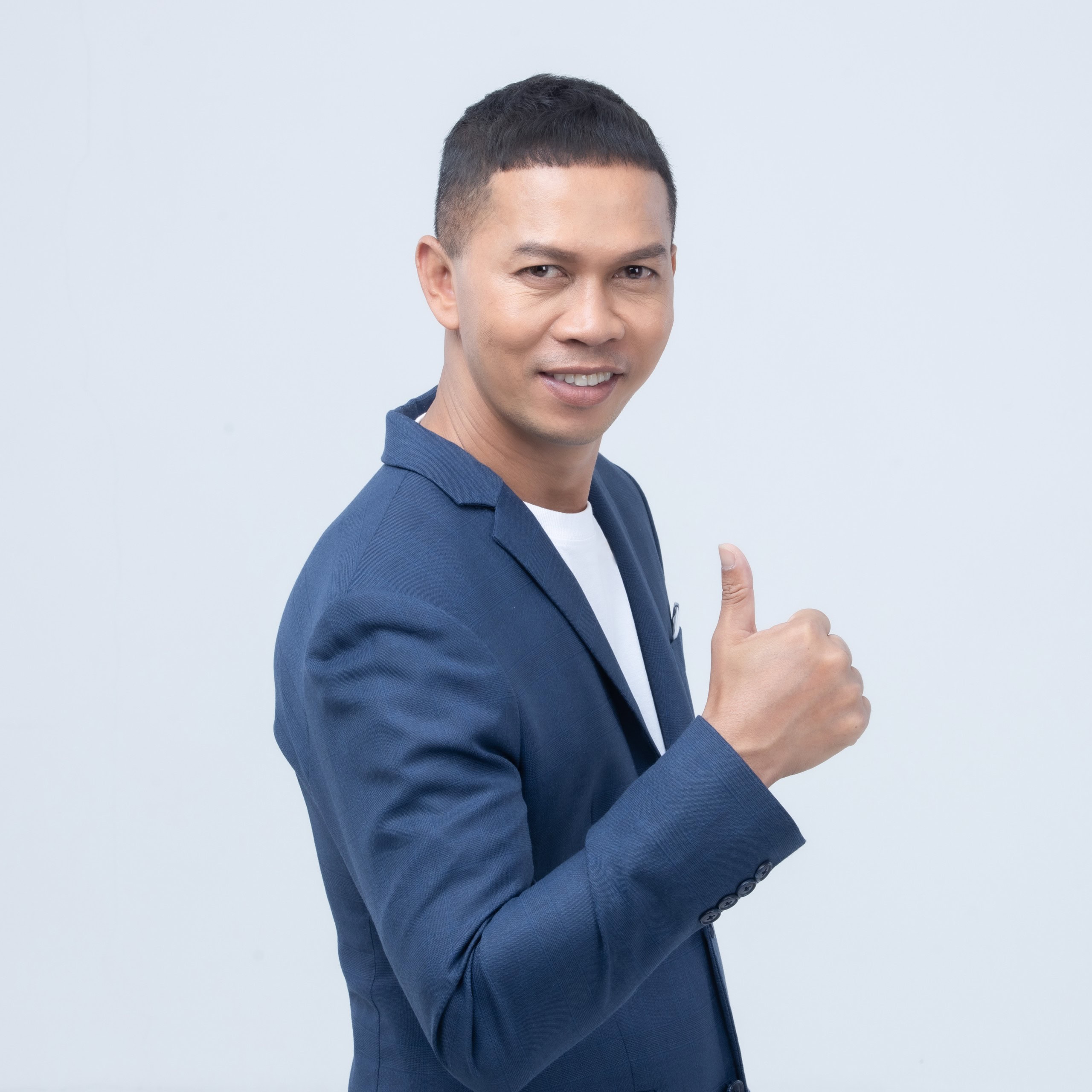 รีวิวการปลูกผมถาวร แก้ปัญหาผมบาง ของสมจิตร จงจอหอ