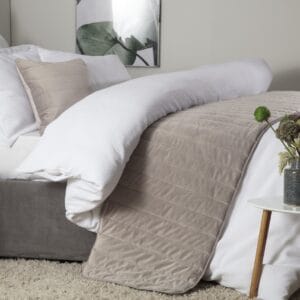 "Verona" Runners and Cushions. - Image 2