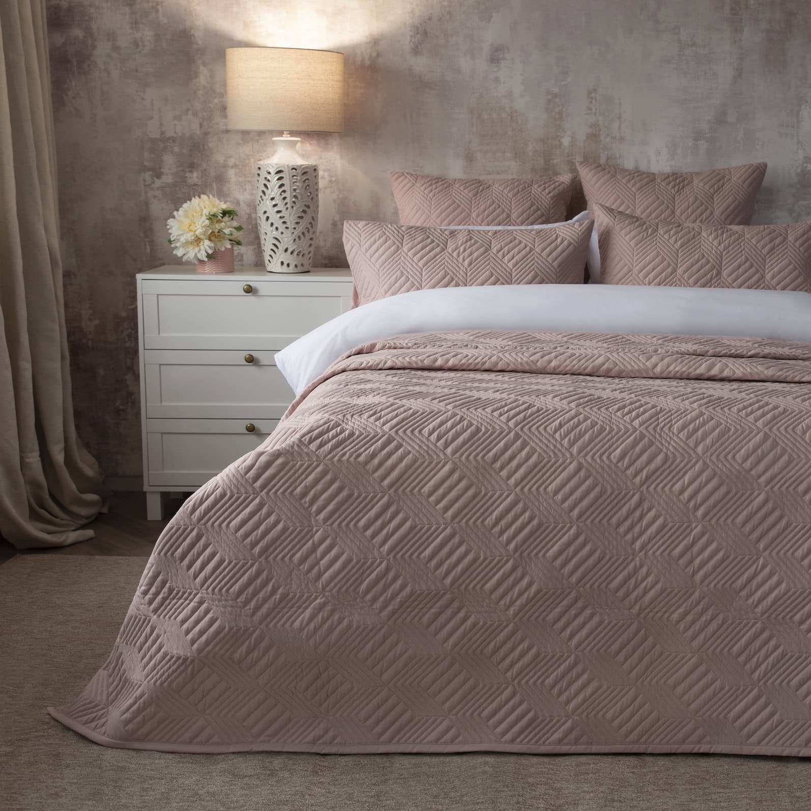 Lisbon Bedspread