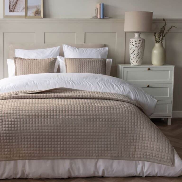 Crompton Quilted Bed Throw
