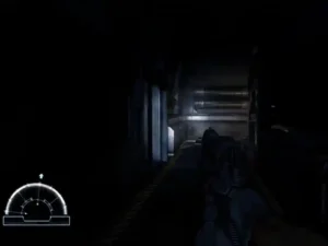 Escena del Marine en combate dentro de Aliens vs Predator PS3, con armas futuristas y ambiente oscuro de supervivencia