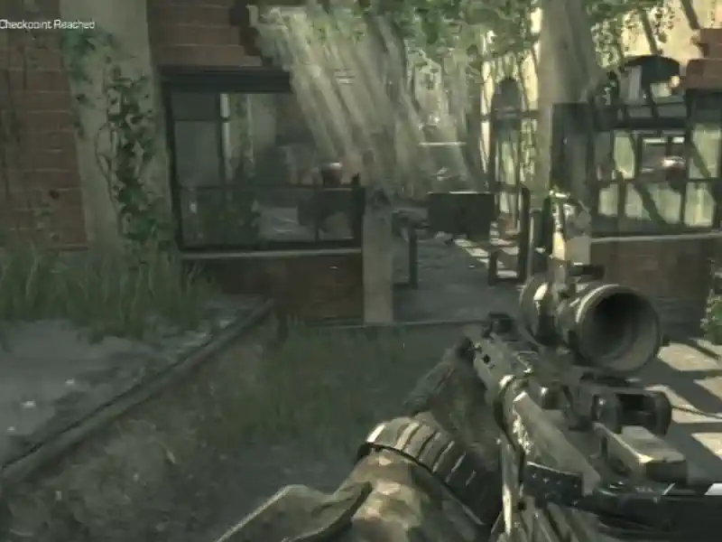 Escena del modo campaña de Call of Duty Ghosts PS3 mostrando combates tácticos y gráficos realistas