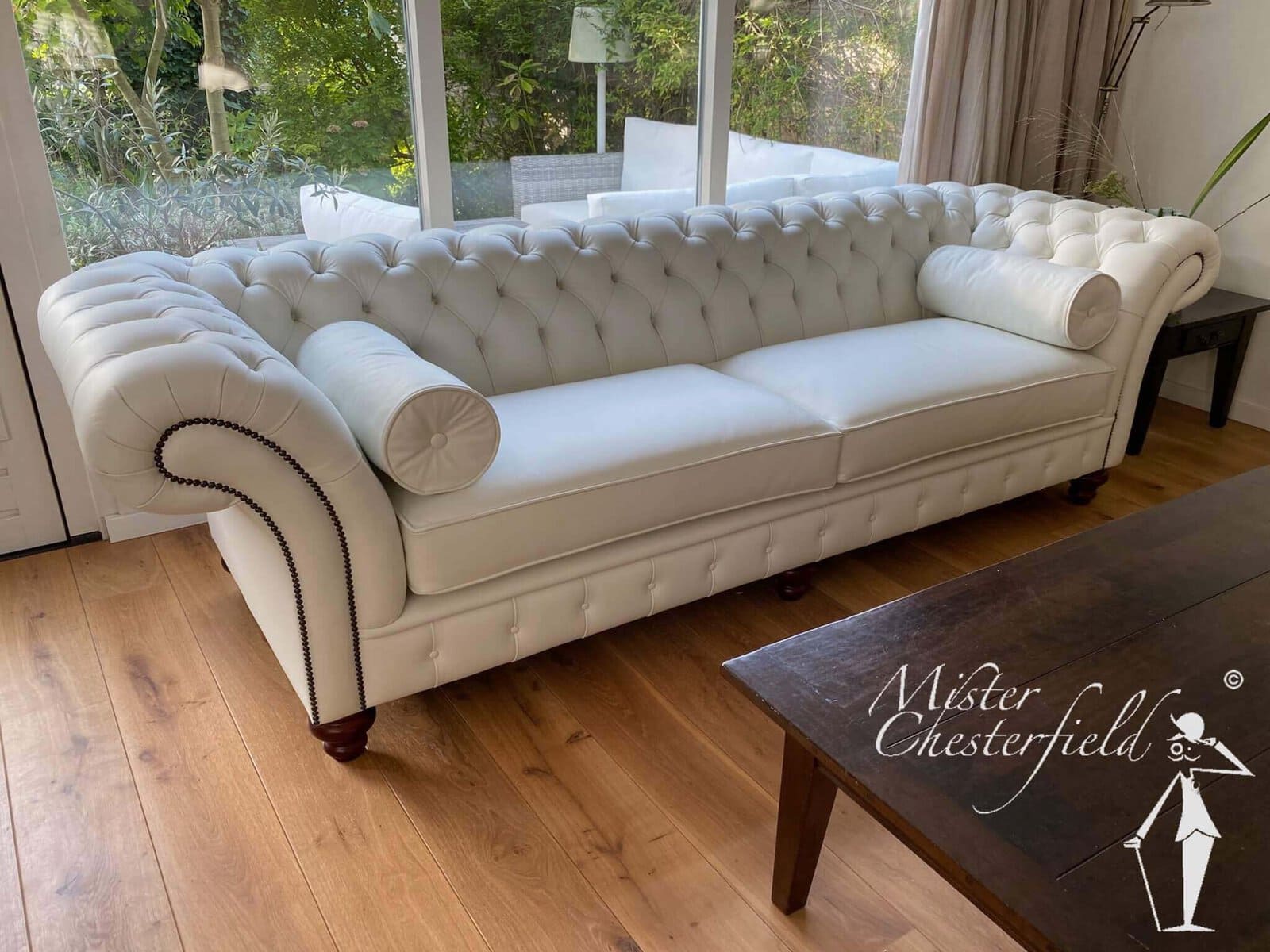 mister-chesterfield-wit-bank-nootdorp ypenburg