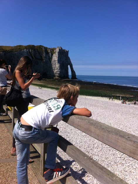Étretat in Normandië kids