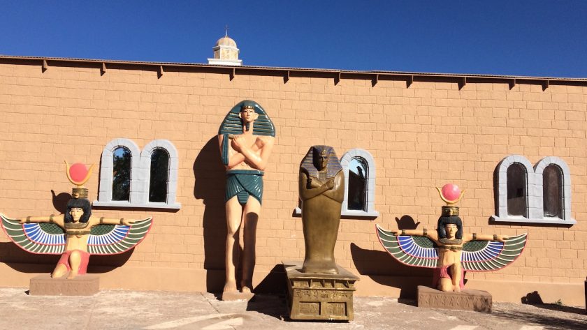 Ouarzazate filmmuseum Marokko met decorstukken