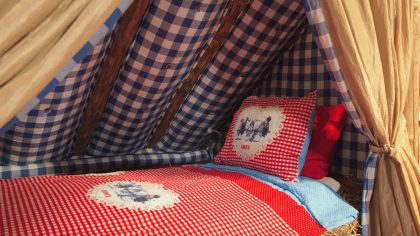 10x bijzonder overnachten in Groningen, strohotel Hayemaheerd