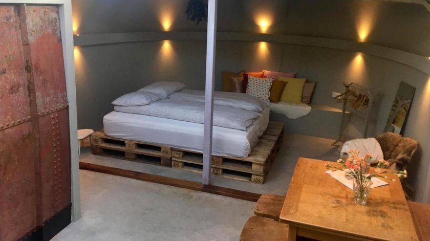 Houseboat Tante Piet, Amsterdam Noord-Holland