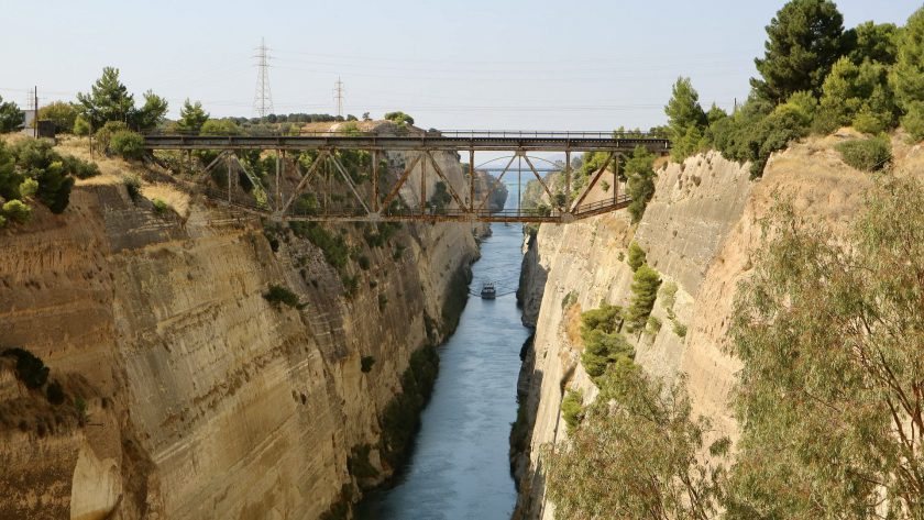 Kanaal van Korinthe, bezienswaardigheden en tips Peloponnesos, Griekenland