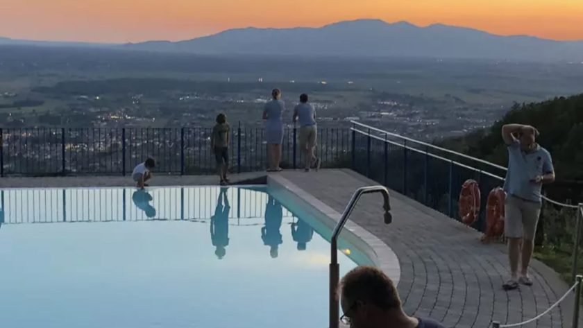 Mooiste campings Toscane - Camping Barco Reale zwembad zonsondergang