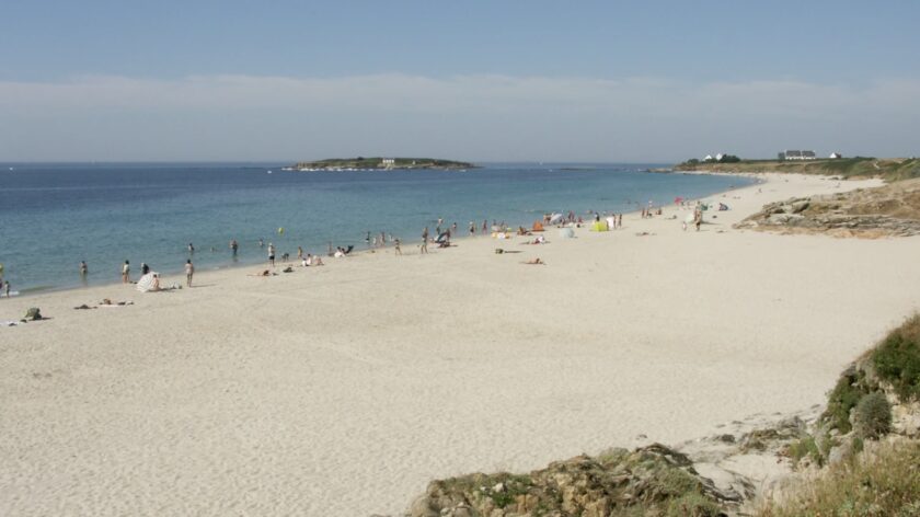 Camping Raguenes Plage in Bretagne strand