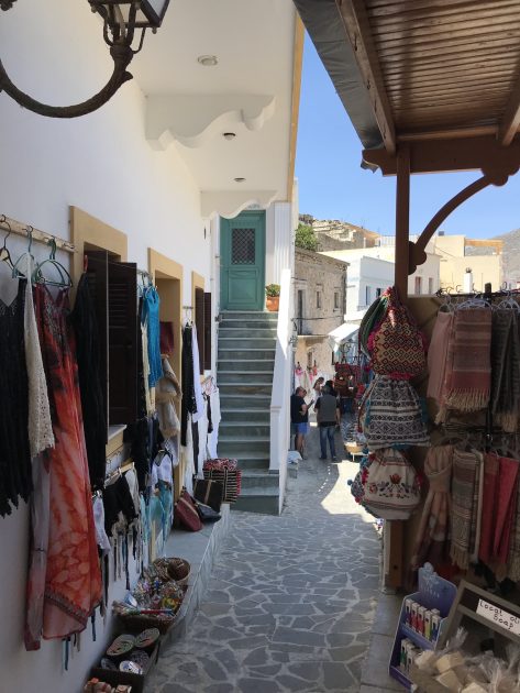 Smalle straatjes van Olympos op Karpathos