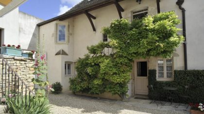 Beaune Hotel Beaune binnenplaats