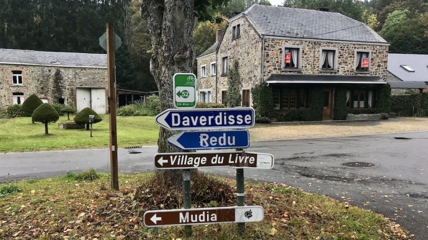Lesse Belgische Ardennen bord