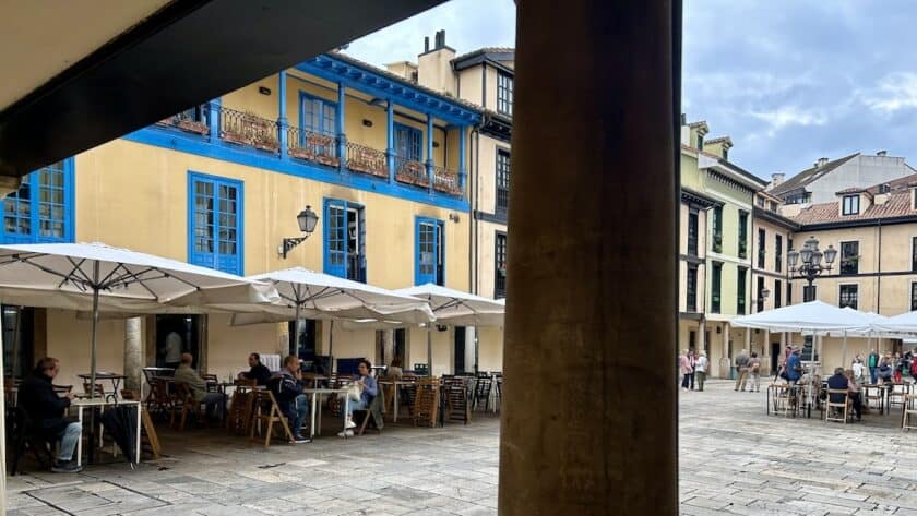 Oviedo Plaza del Fontán