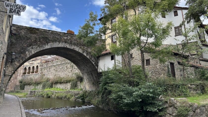 Potes Picos de Europa Spanje brug
