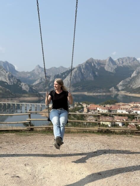 Riaño Mirador Las Hazas Spanje, schommel Irene