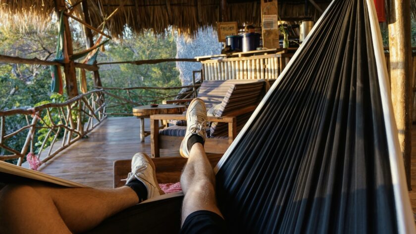 Hangmat mee op reis hostel