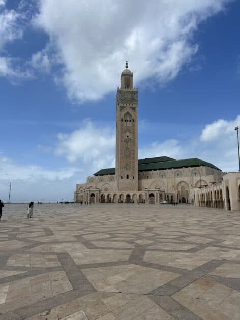 Casablanca Hassan II moskee plein staand