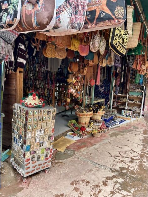 Ouzoud watervallen route via de trappen winkeltjes