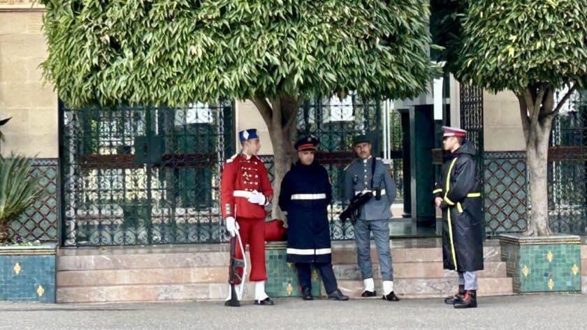 Rabat Koninklijk Paleis wachters close