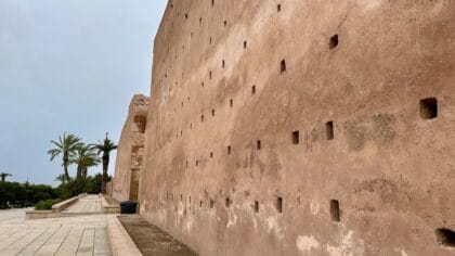 Rabat Mausoleum van Mohammed V muur