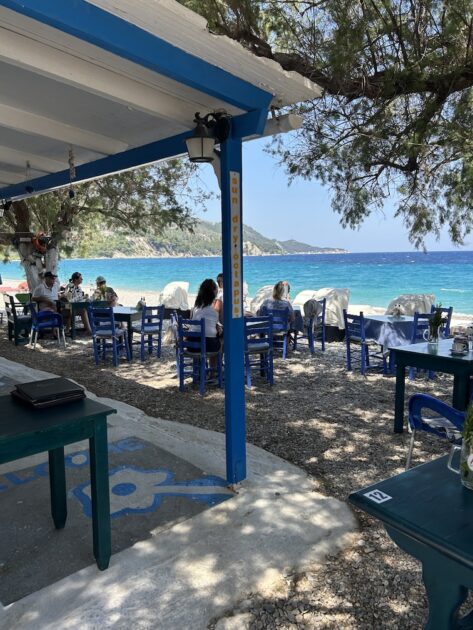Kokkari op Samos restaurant bij Long Beach