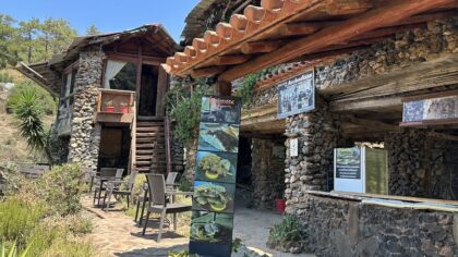 Samos Potami Watervallen restaurant boven