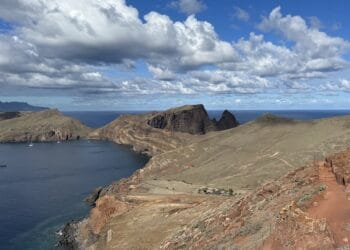 PR8 Ponta de São Lourenço top uitzicht over Madeira