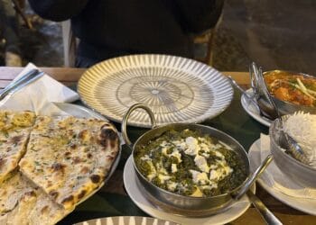 Restaurants in Funchal, Basmati Indian and Nepalese food, naan en palak paneer