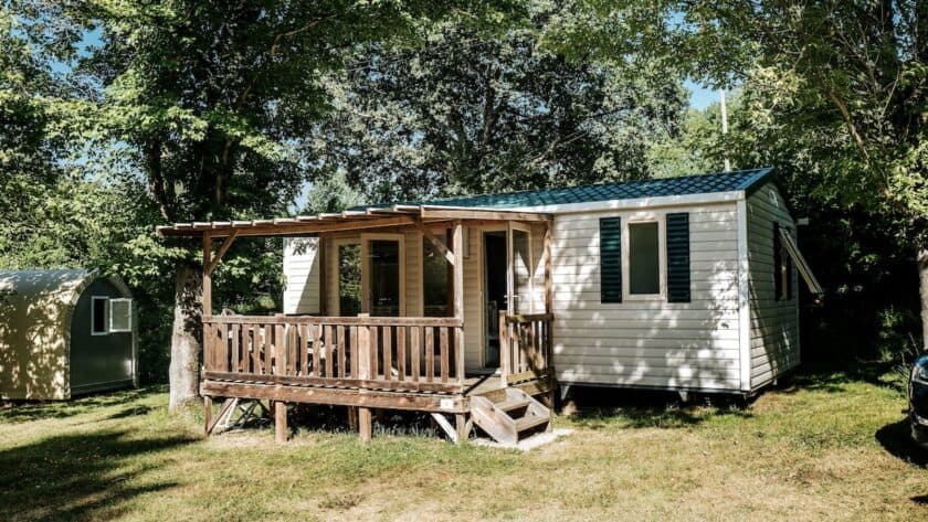 Camping-Le-Petit-Pyreneen-vakantiewoning chalet