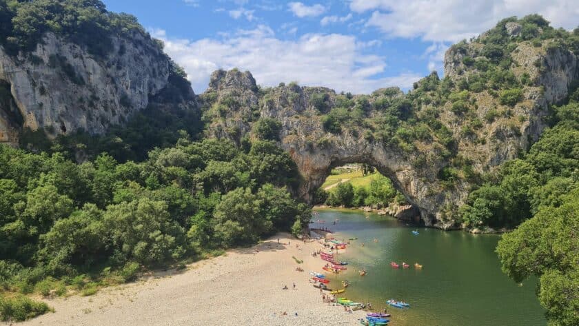 Ardèche, Frankrijk, kano's en bootjes Pont d'Arc